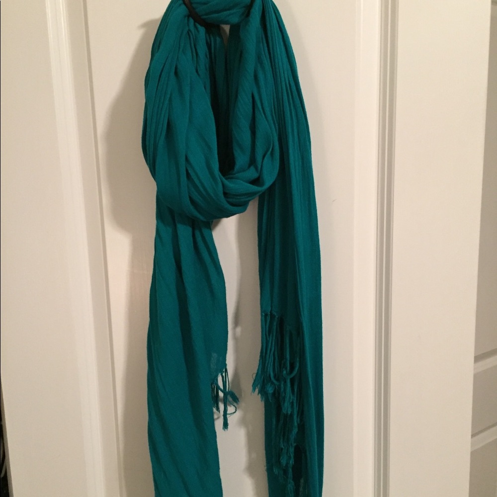 Express turquoise scarf/shall